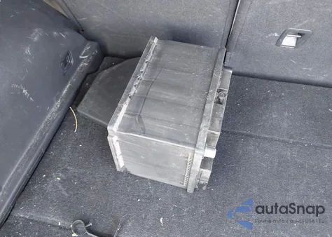 2018 Hyundai Tucson Sel z USA, uszkodzony, nr VIN KM8J3CA44JU615557